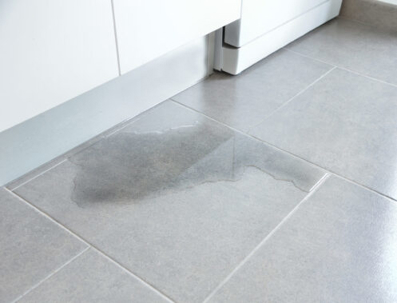 water flooding into room due to a pipe leak